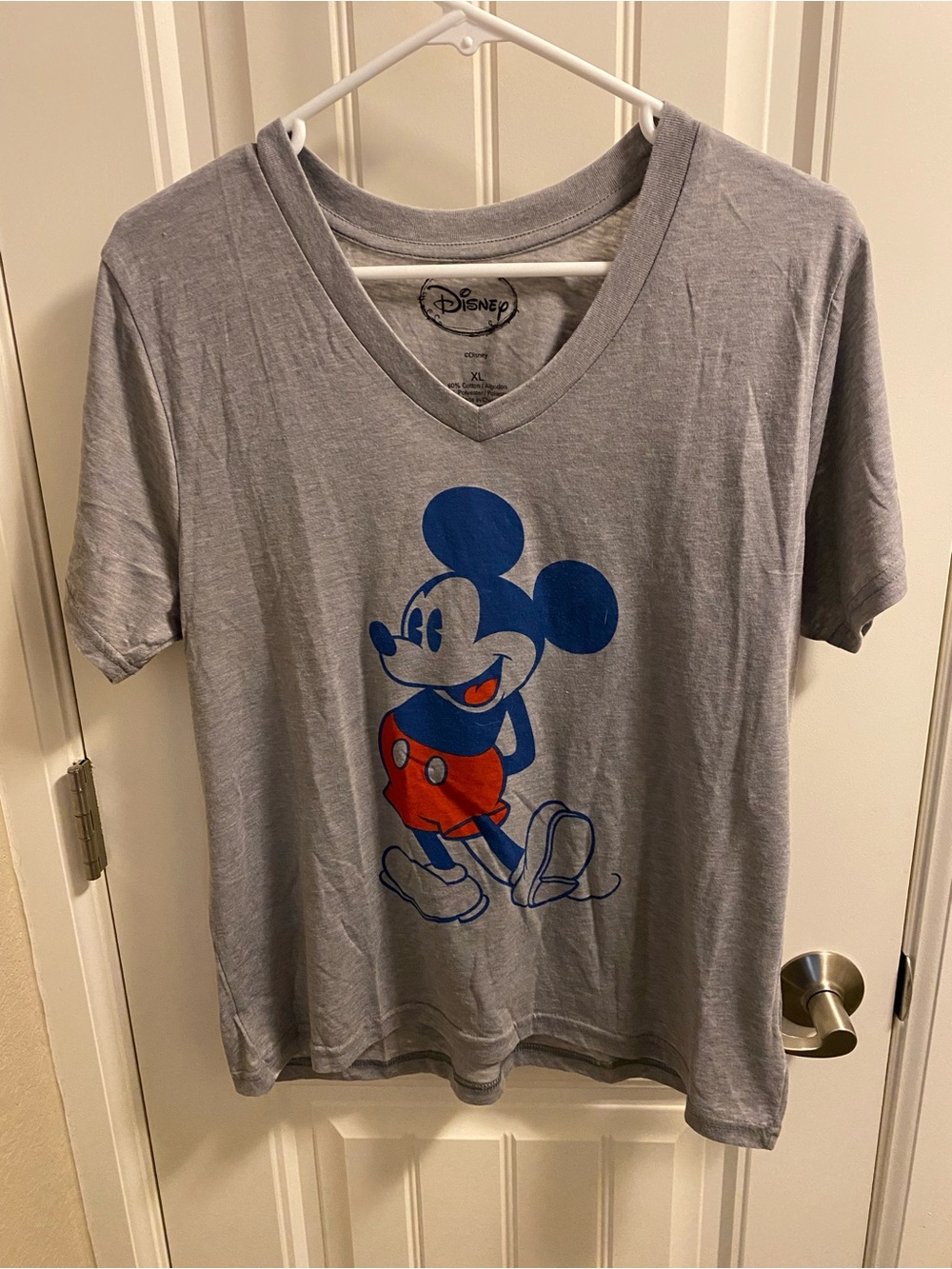 Disney XL Top Gray Mickey Mouse Shirt V-neck T-shirt